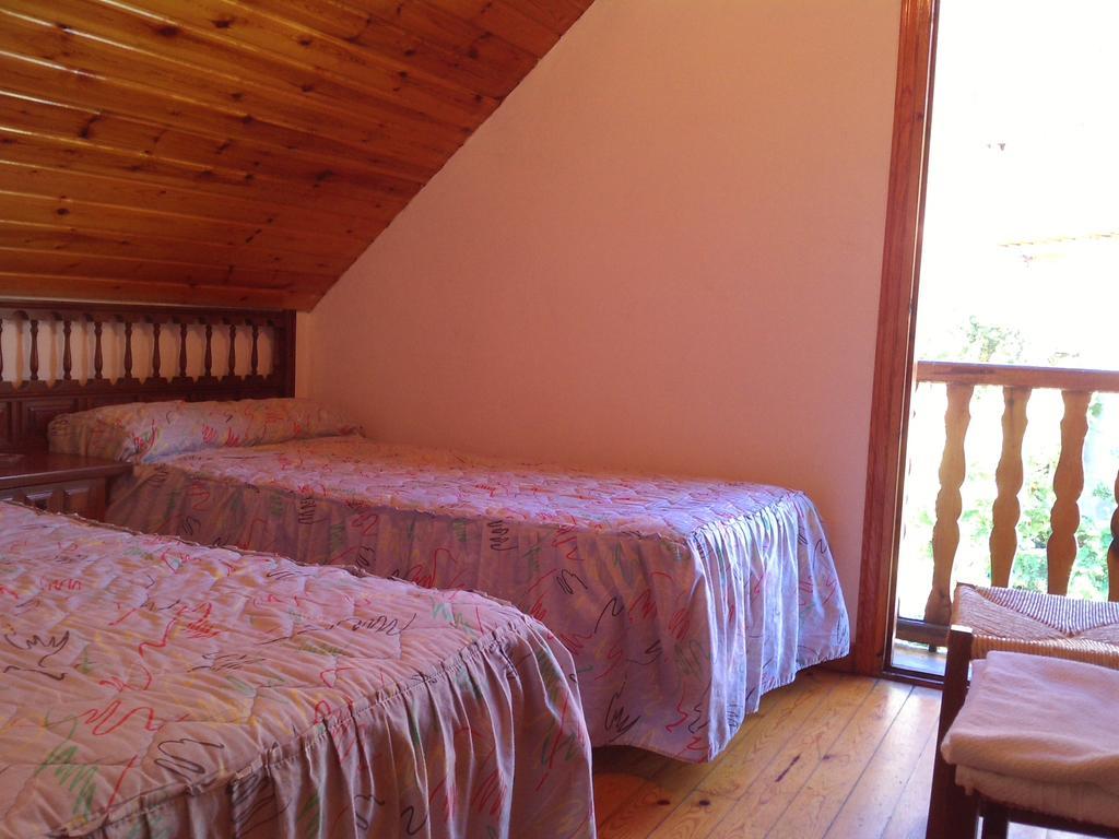 Pension Pallaruelo Saravillo Zimmer foto